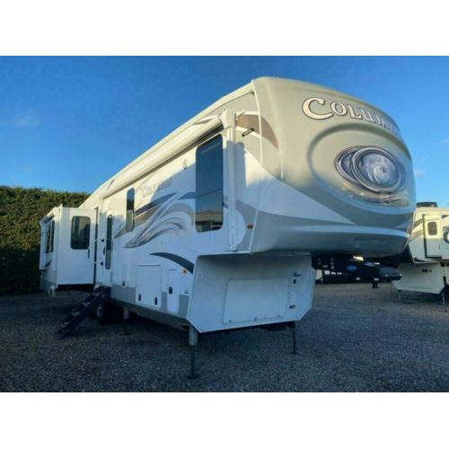 Columbus 377MB 5th Wheel American Caravan 4 Slides Showmans Trailer Static RV