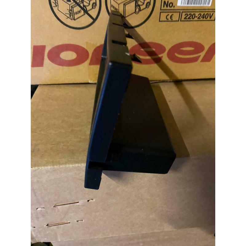 Vivaro / Traffic STEREO FASCIA KIT