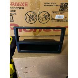 Vivaro / Traffic STEREO FASCIA KIT
