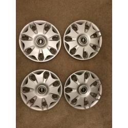 Wheel trims, hub caps, Ford 16 inch.