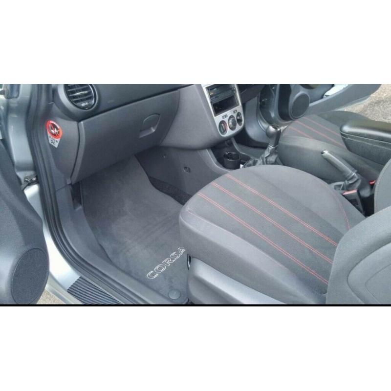 Genuine corsa D mats