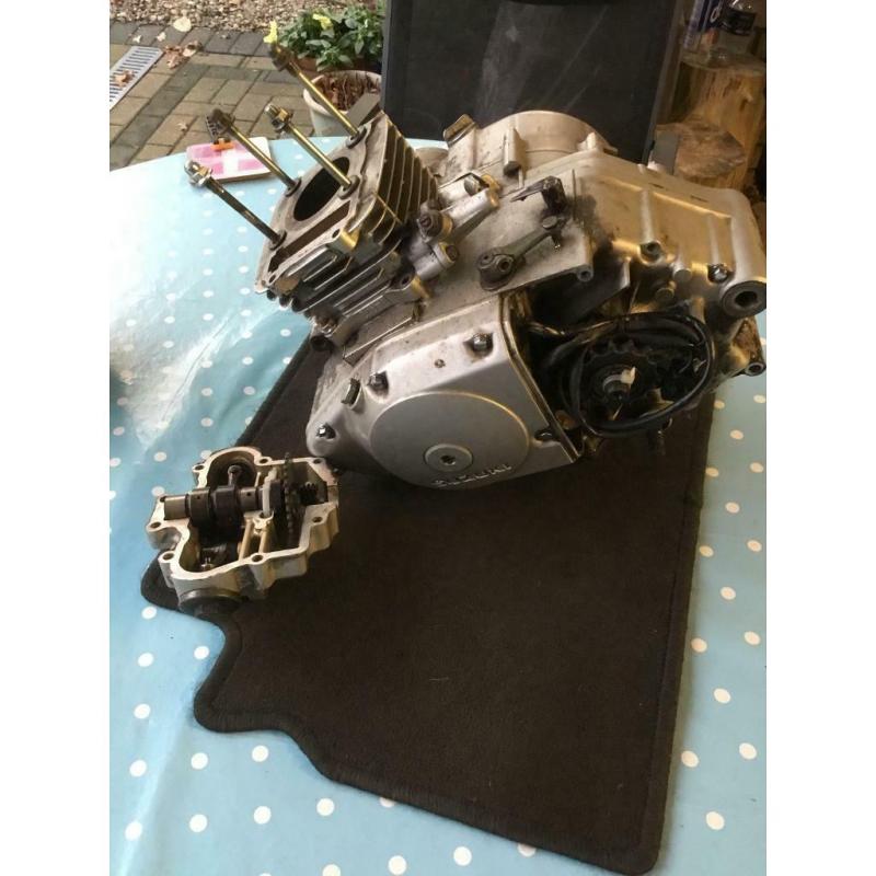 Suzuki 125 engine and gearbox