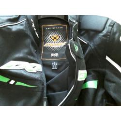 Motorcycle jacket