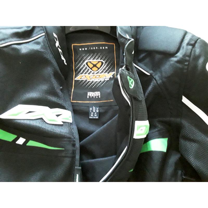 Motorcycle jacket