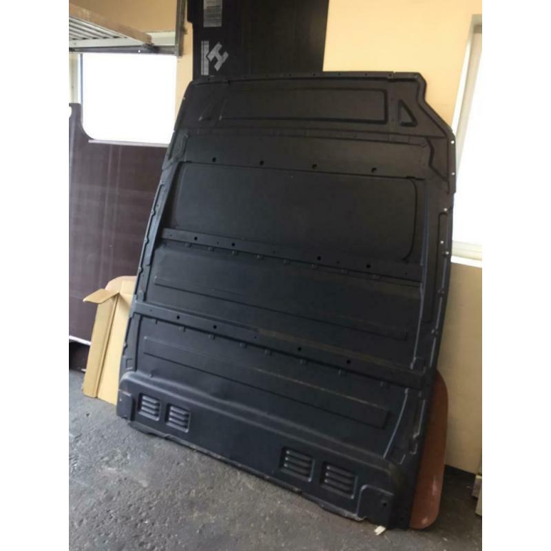Sprinter bulkhead