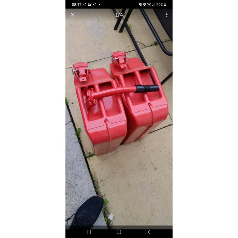 X2 20ltr Jerry cans with nozzle