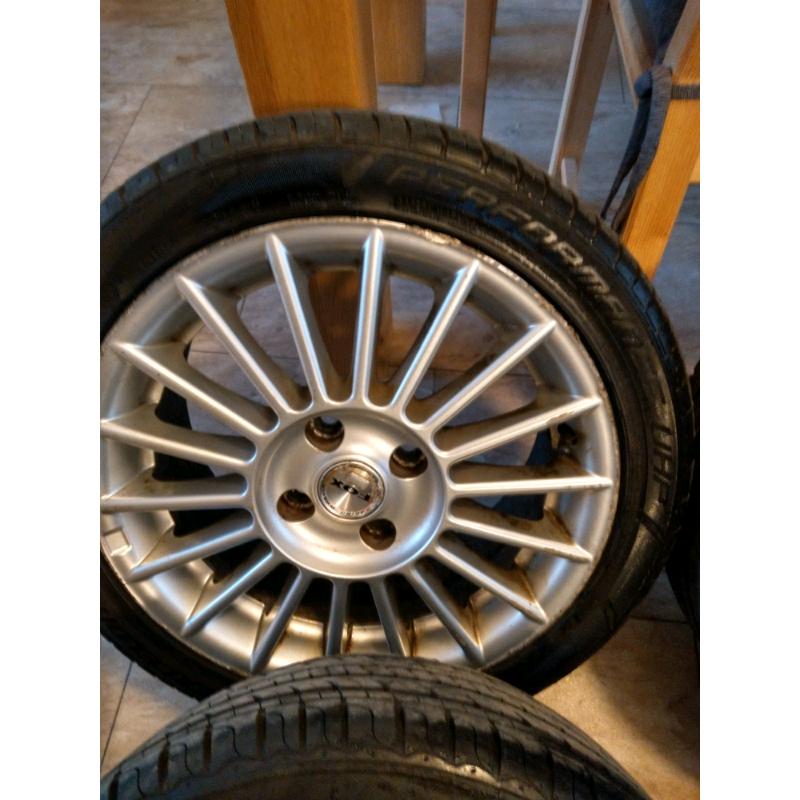 15 inchFox alloy wheels