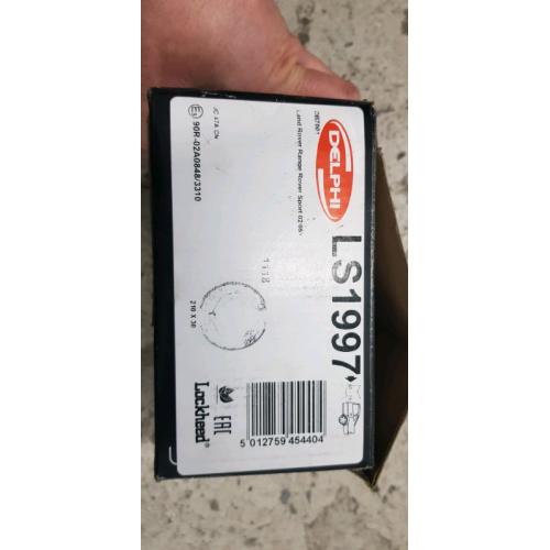 Landrover/range rover rear handbrake shoes