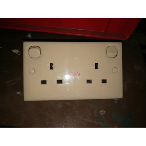 Clypsol double socket.