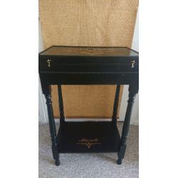 Cutlery box-chest