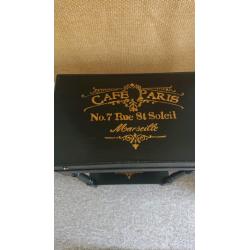 Cutlery box-chest