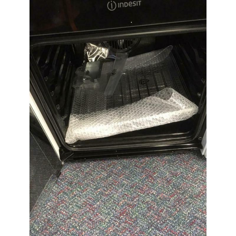 New Indesit double cavity Electric Oven #41888 ?260