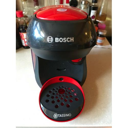 Tassimo Happy Coffee Machine - Red - Excellent Condition - 1 year old
