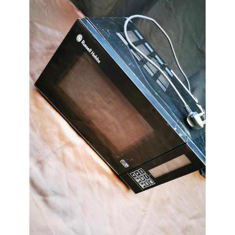 RUSSELL HOBBS Microwave