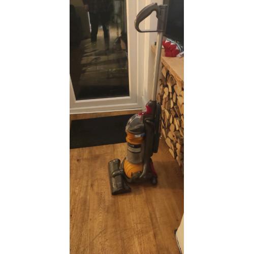 Dyson ball vacumn cleaner