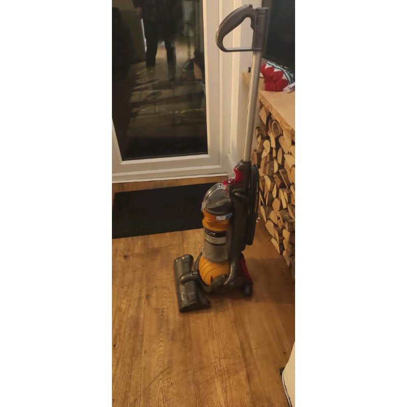 Dyson ball vacumn cleaner