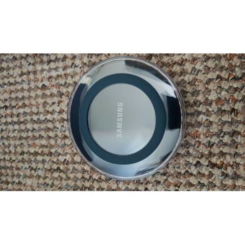 Brand New Samsung Wireless Charger ?40
