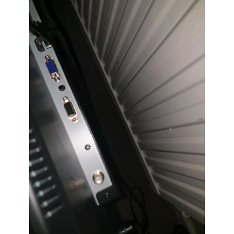 43" Professional Display Monitor