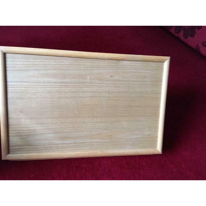 Bed/table top book/paper stand