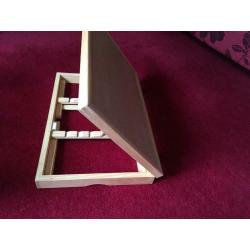 Bed/table top book/paper stand