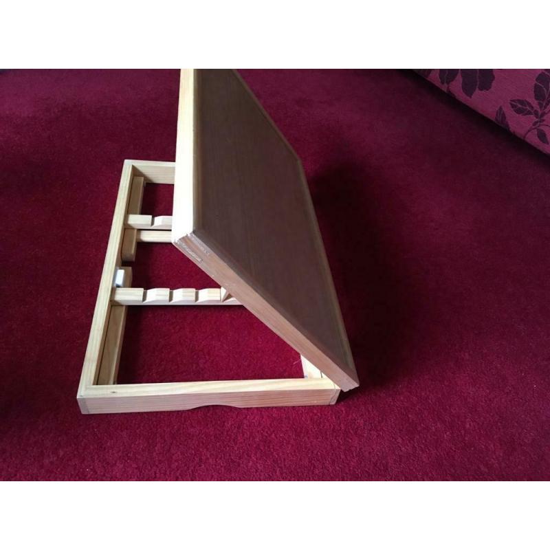 Bed/table top book/paper stand