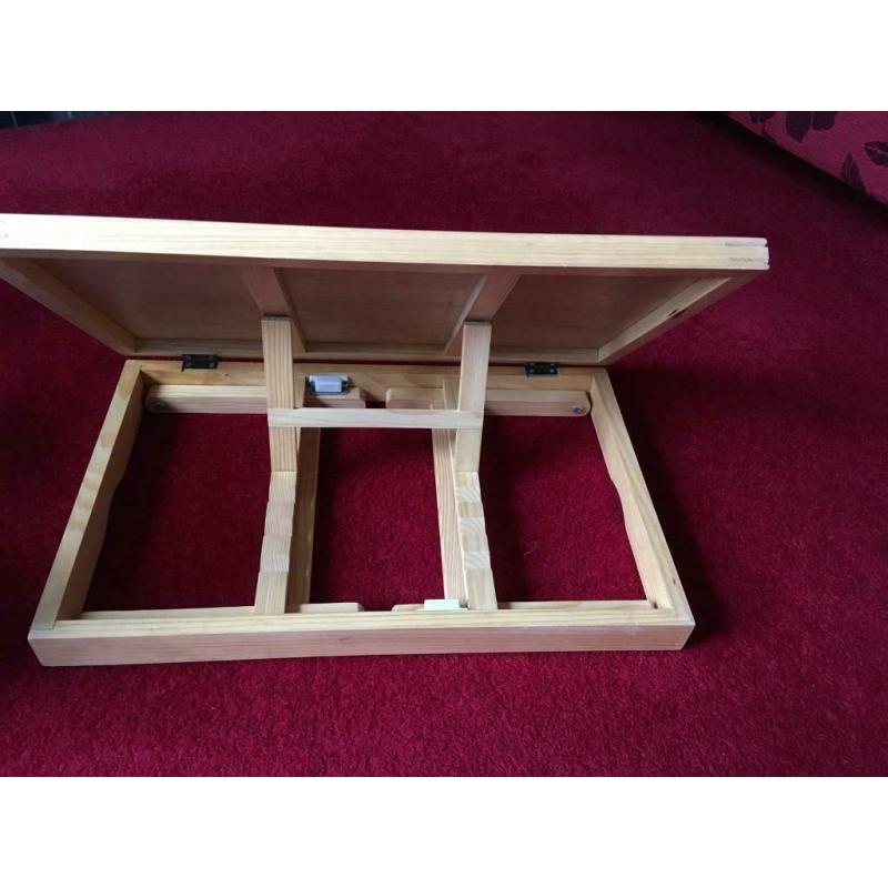 Bed/table top book/paper stand