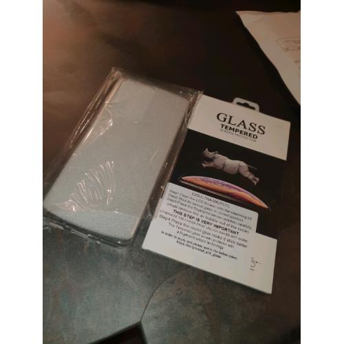 S20 GLASS TEMPERED SCREEN PROTECTOR AND CASE.