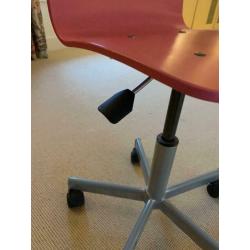 Kids desk chair