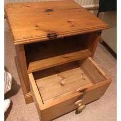 Ducal Pine side table