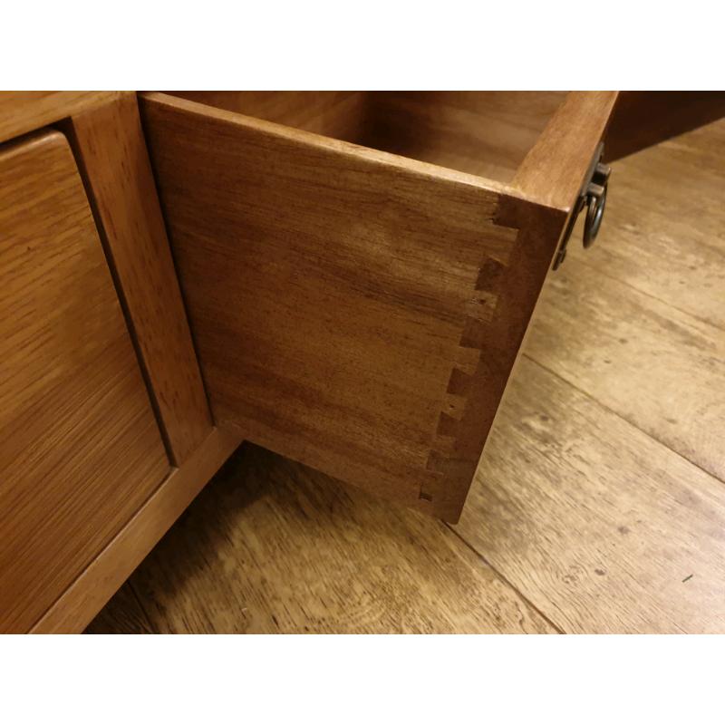 Oak Corner TV Unit