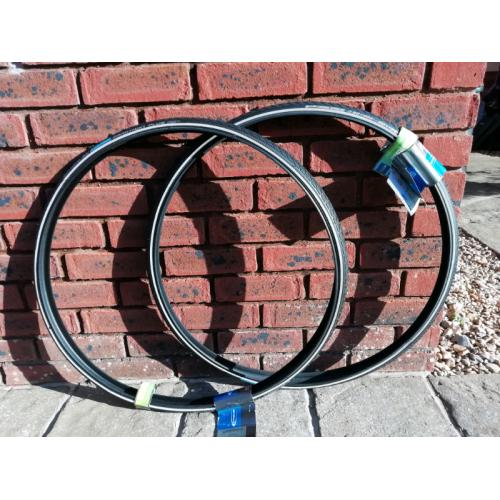 NEW - Schwalbe Marathon Plus Road Bike Tyres 700 x 25 - Puncture Guard