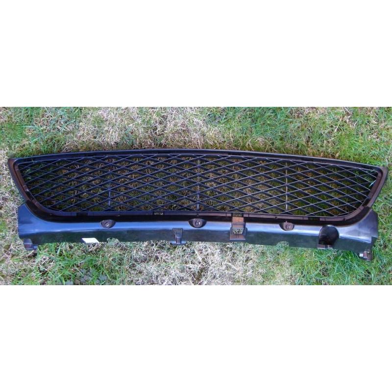 MAZDA 3 Saloon 2007 - 2009 PLASTIC FRONT BUMPER GRILLE MZ07089GA