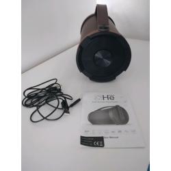 Bluetooth speaker with radio