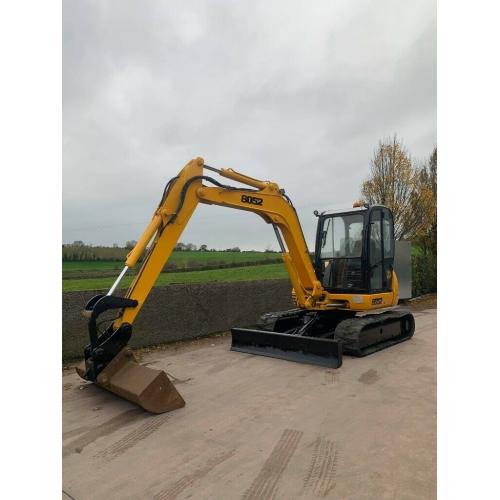 JCB 8052 Digger