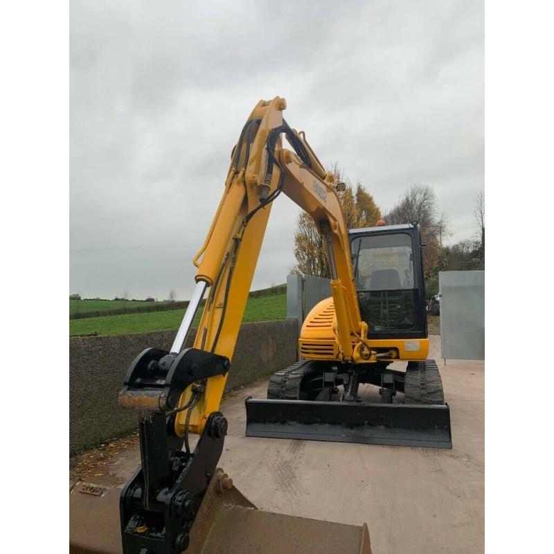 JCB 8052 Digger