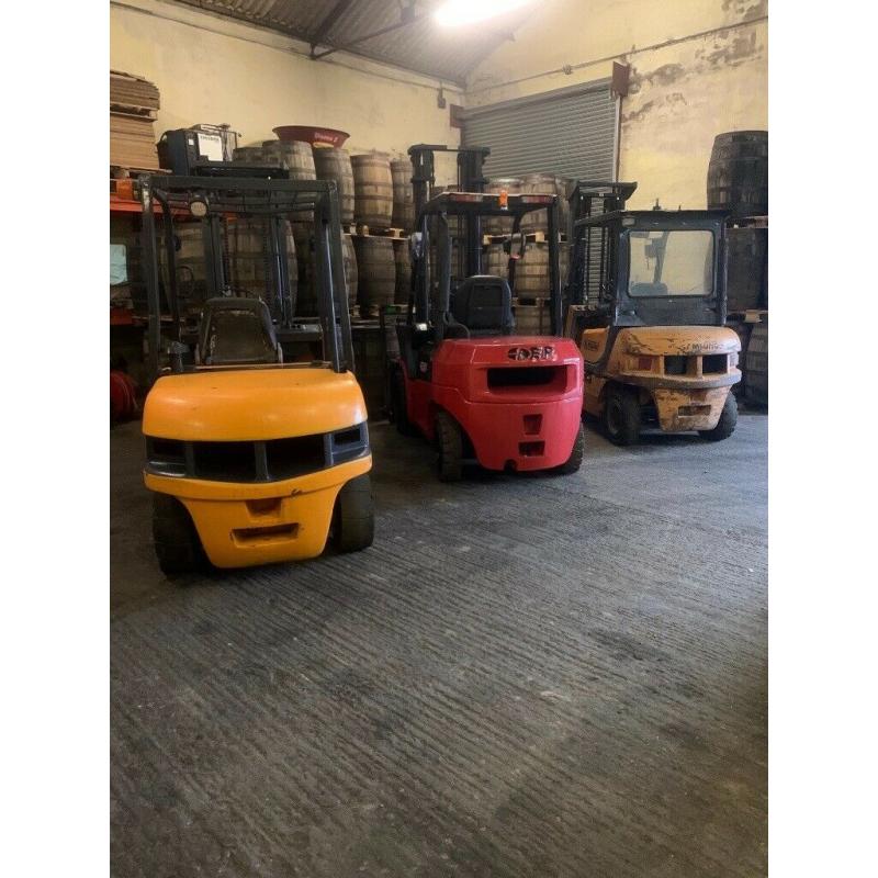VARIETY OF FORKLIFTS FROM ?3000