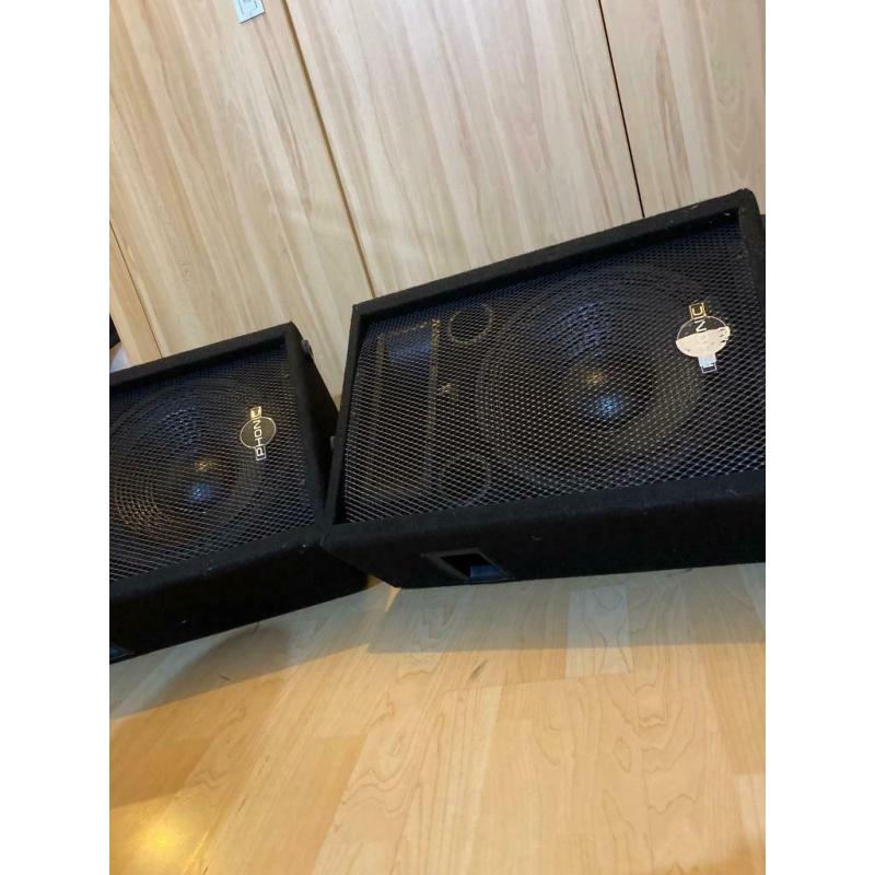 2 X Phonic Active Powered SE712A Speakers Black 12? Inch Read Description