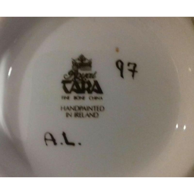 Royal Tara Ireland Fine Bone China Unusual Hand Painted Swirl Vase Harvest Gold