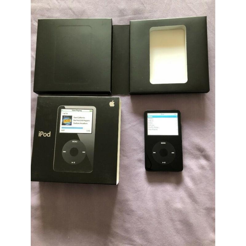 Apple iPod 30GB Black with accessories (see 5 pics for bundle)