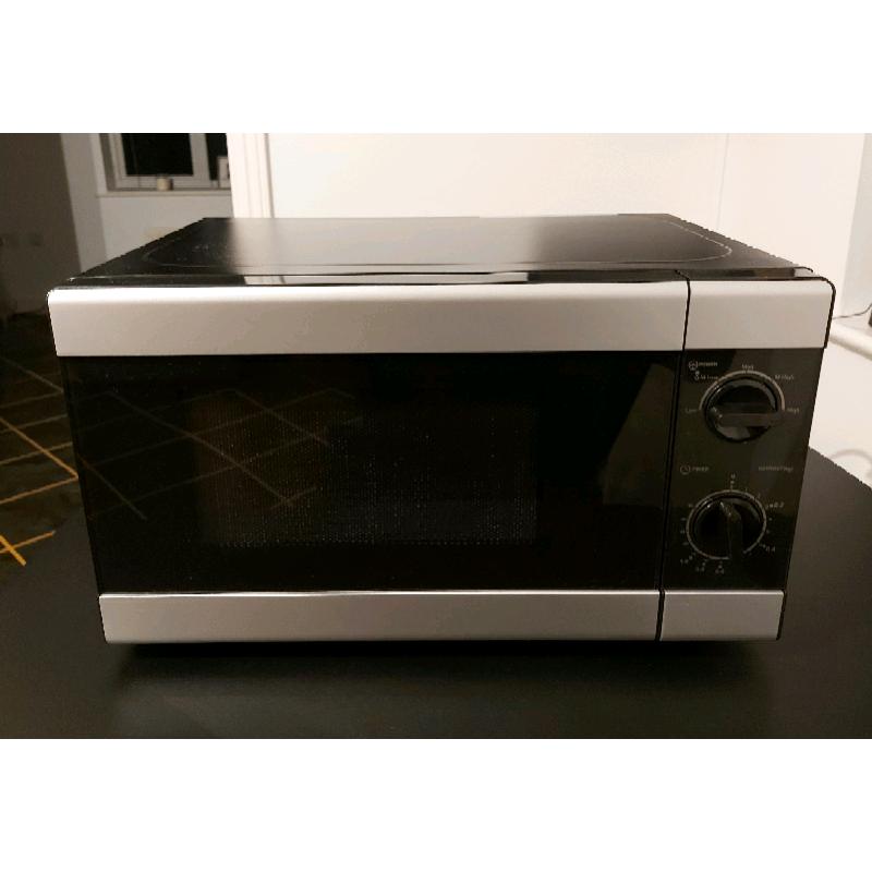 Microwave Oven