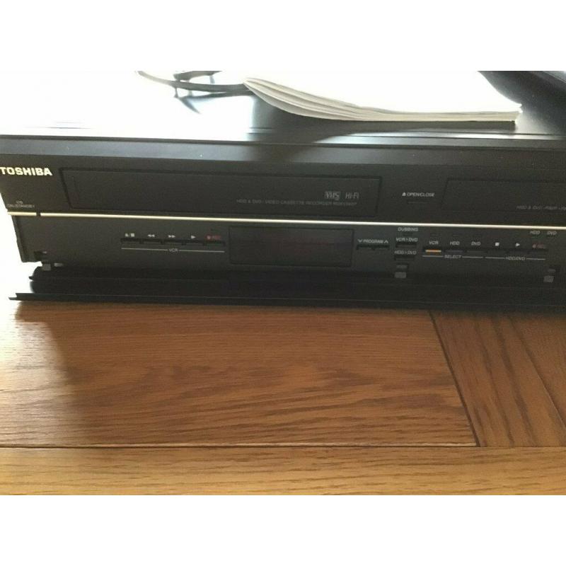 Toshiba RDXV59DTKB2 HDD & DVD/Video Cassette Recorder