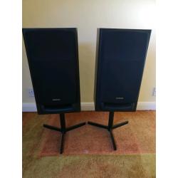 Aiwa speakers with stand