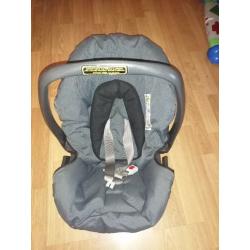 BRITAX Childrens Car Seat & Bath Seat Very Good Condition