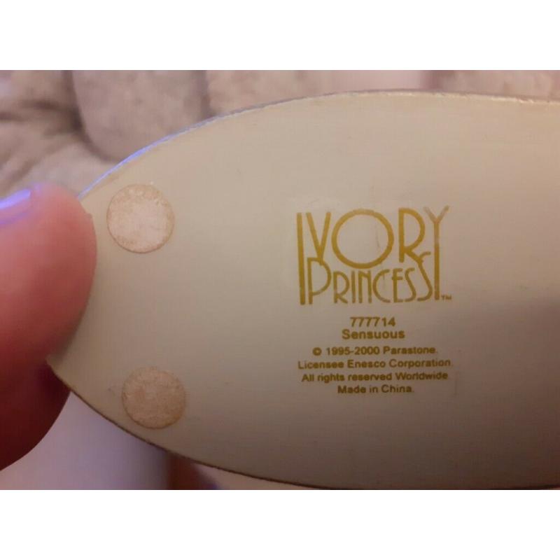 Ornament - Ivory Princess. - Sensuous