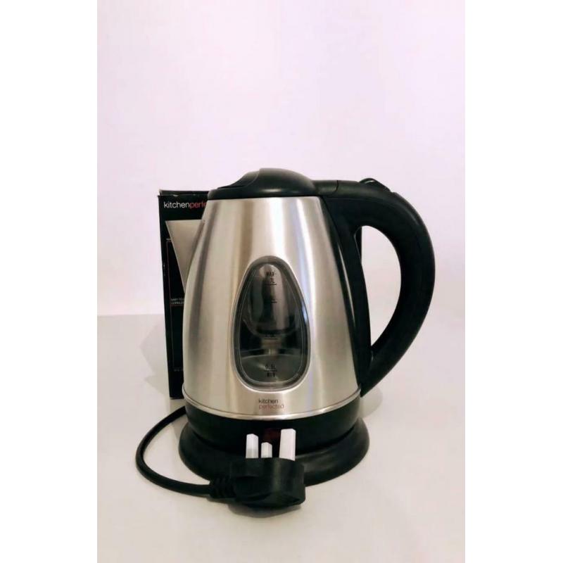 Lloytron E1501SS Cordless Kettle