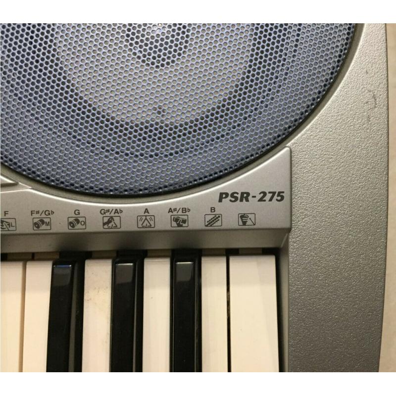 Yamaha PSR 275 (PSR-275) Keyoard with AC Adaptor, document stand and user manual-Excellent Condition