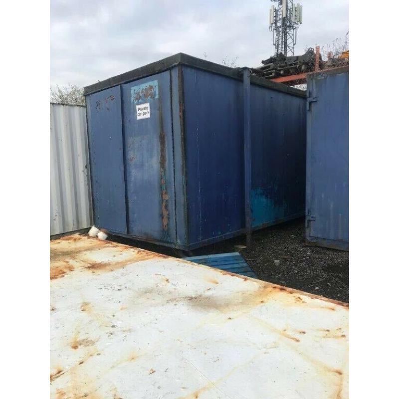 16? x 8? Container, secure