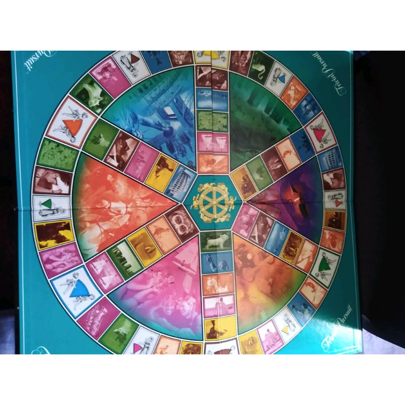 Family Edition Trivial Pursuit