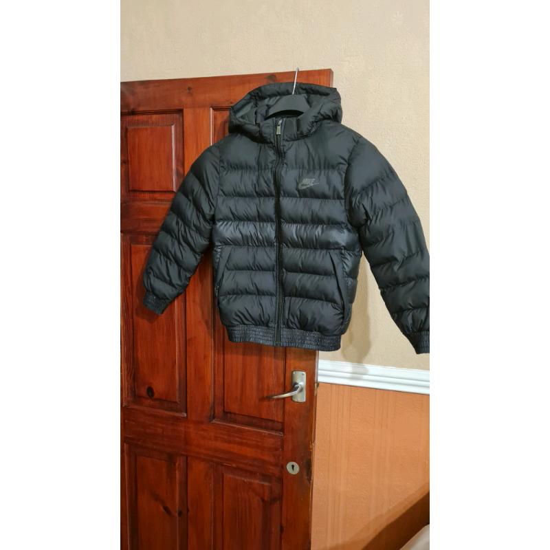 Nike boys coat black 10 to 12.