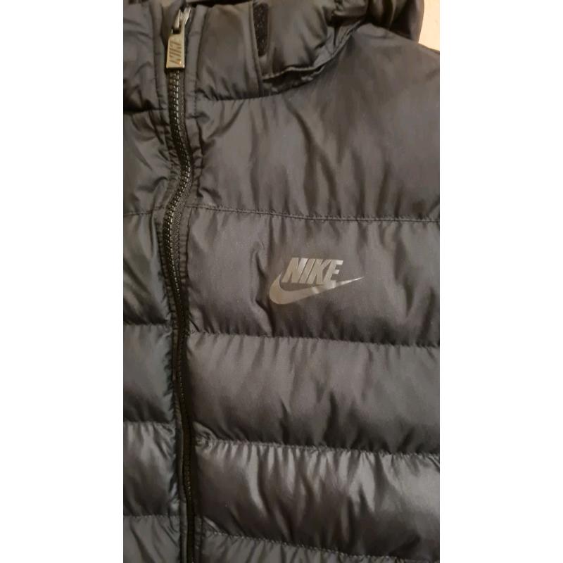Nike boys coat black 10 to 12.